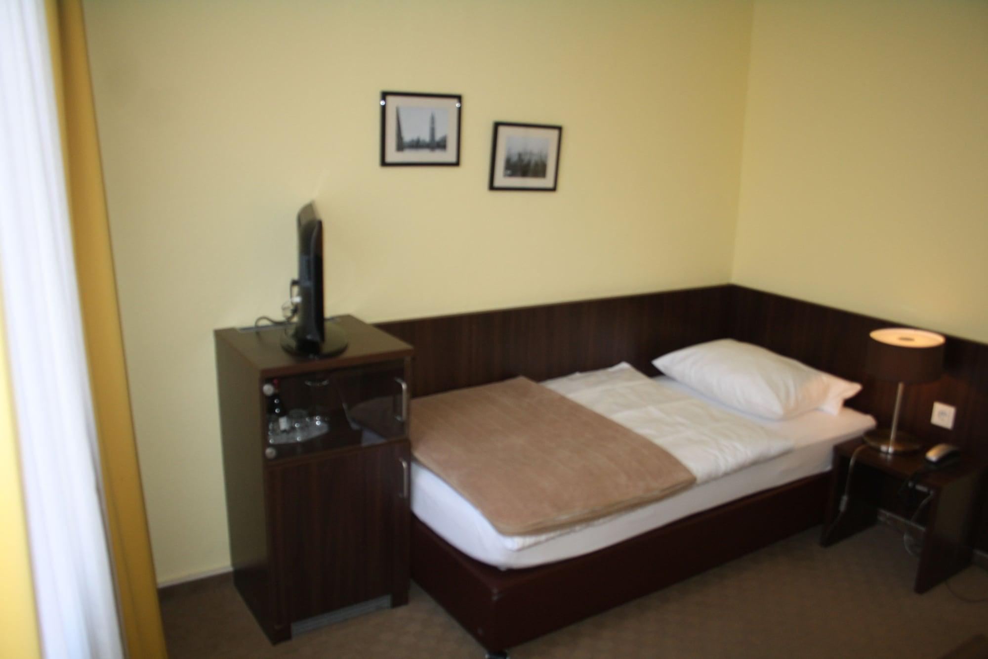 בון Hotel Mercedes City מראה חיצוני תמונה